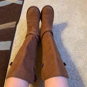 UGG Shoes - Vintage UGGS- not made anymore UGG Shoes - Vintage UGGS- not made anymore